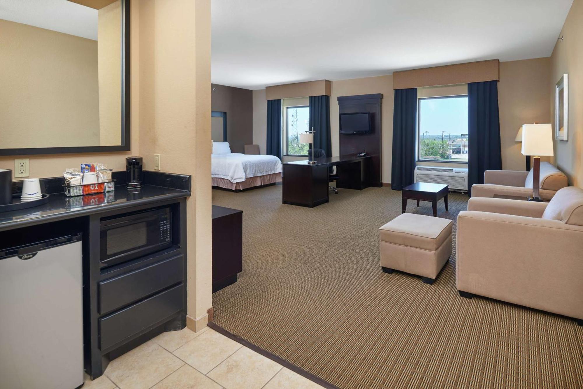 Hampton Inn & Suites Ντεκατούρ Εξωτερικό φωτογραφία