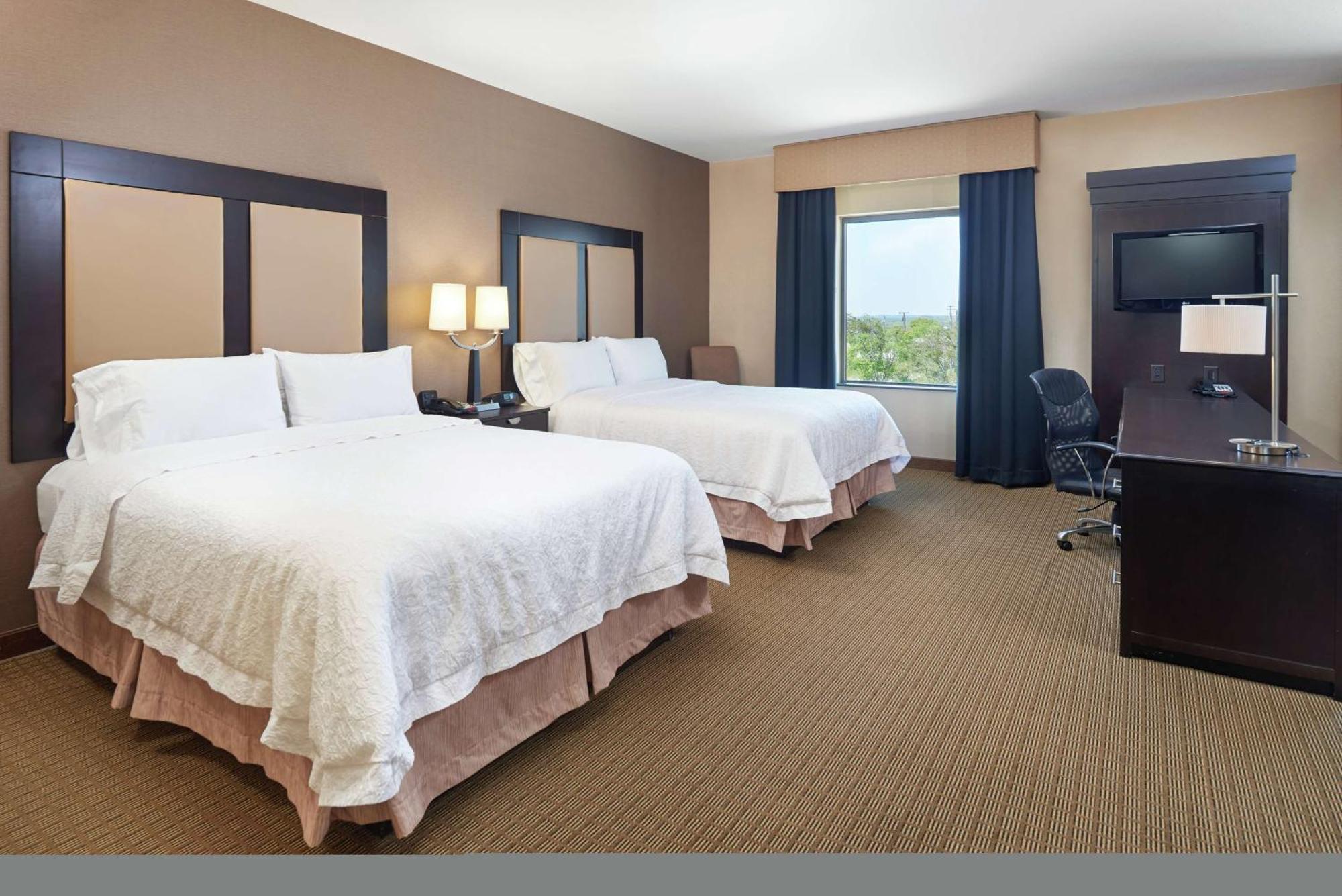 Hampton Inn & Suites Ντεκατούρ Εξωτερικό φωτογραφία